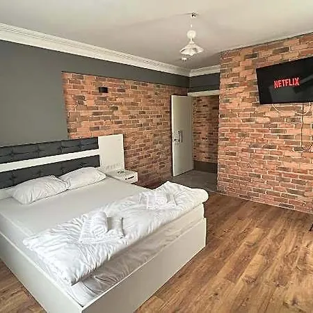 Karaca Hotel 5*