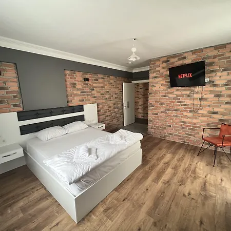 Hotel Karaca